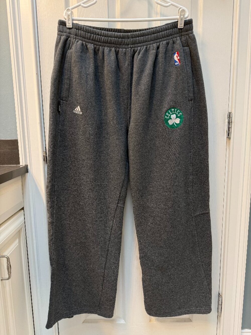 Vintage Boston Celtics Adidas NBA Fusion Fleece Lined Sweatpants Size XXL